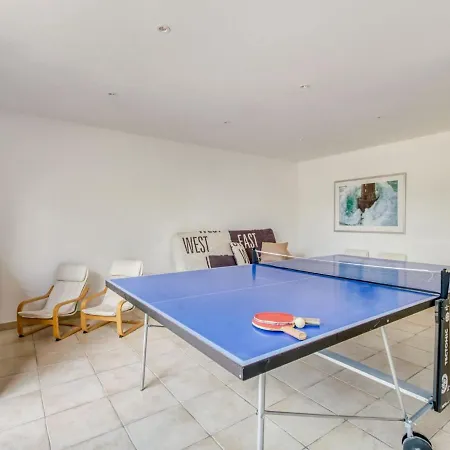 Exclusive In With Private Pool *